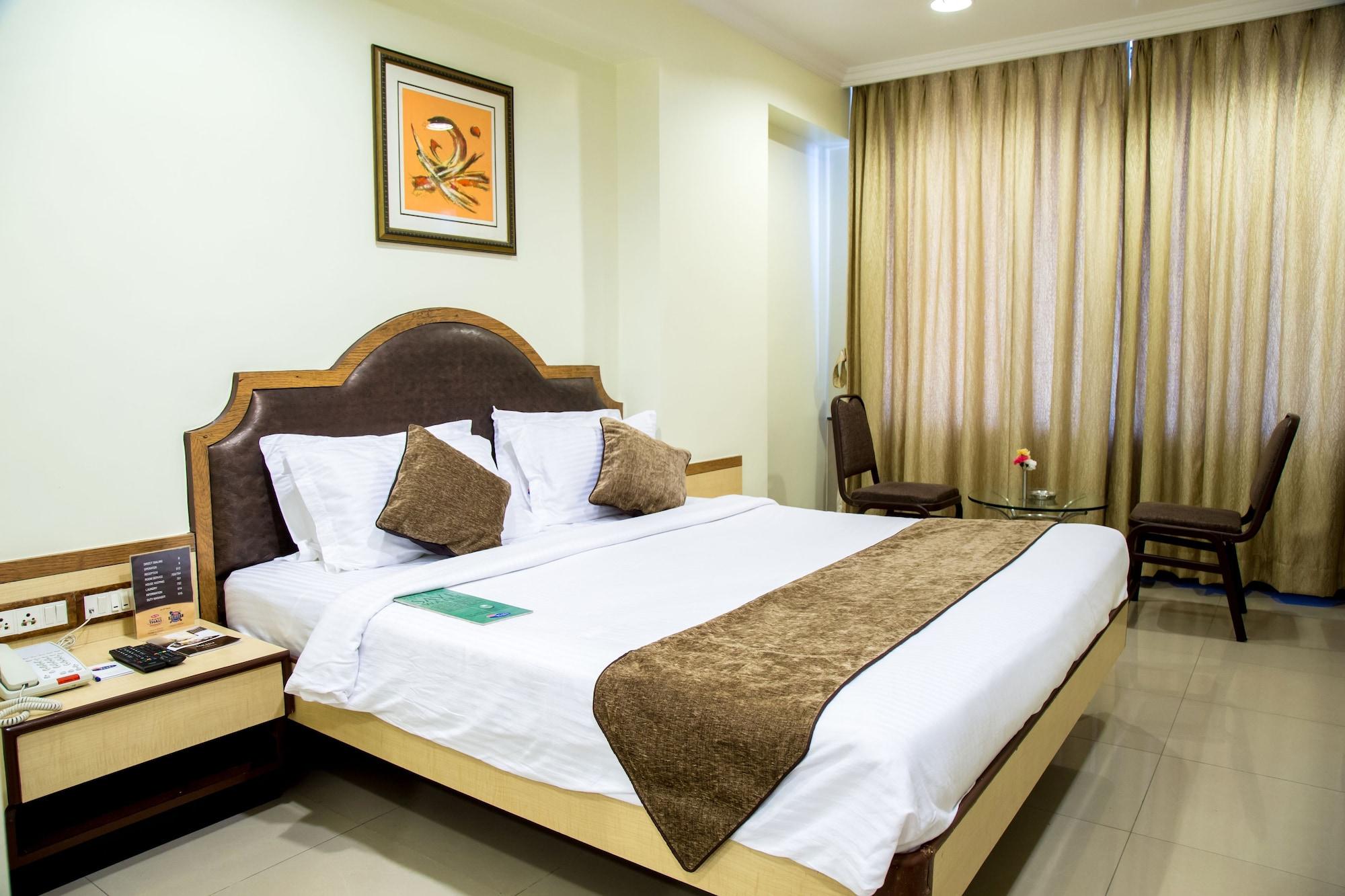 Hotel Tip Top Plaza Thane Dış mekan fotoğraf