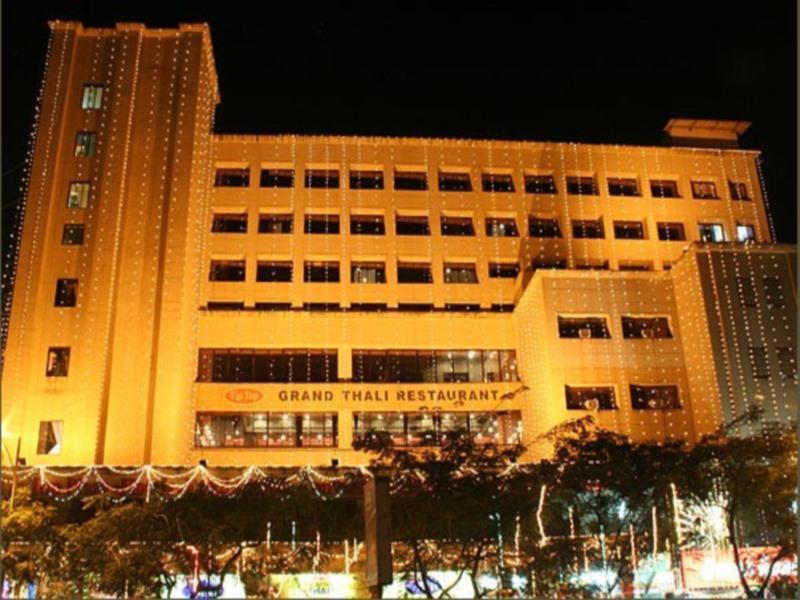 Hotel Tip Top Plaza Thane Dış mekan fotoğraf