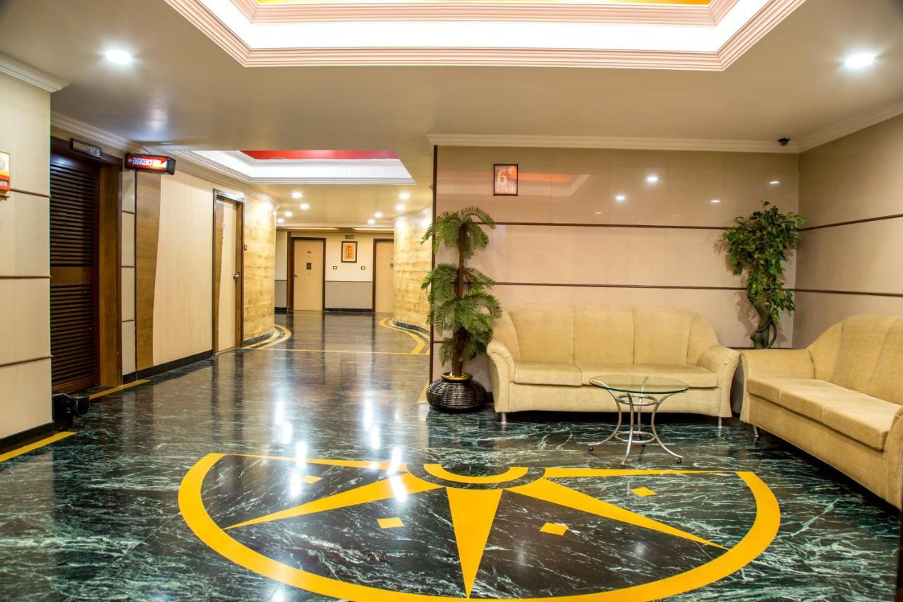 Hotel Tip Top Plaza Thane Dış mekan fotoğraf