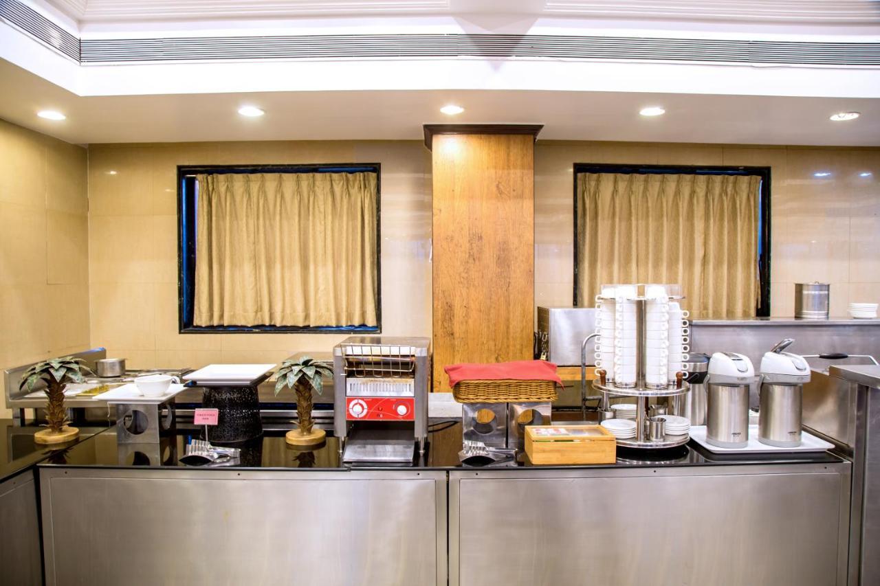 Hotel Tip Top Plaza Thane Dış mekan fotoğraf