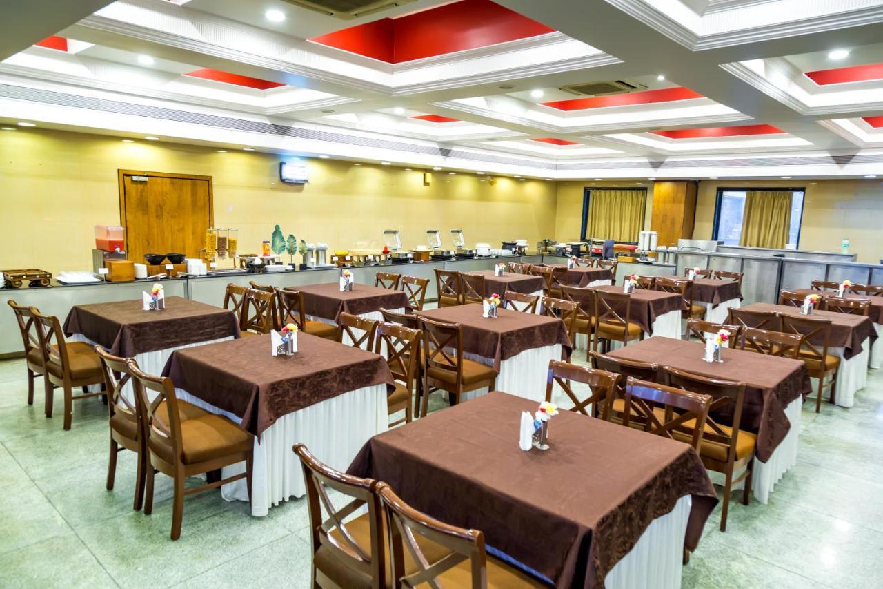 Hotel Tip Top Plaza Thane Dış mekan fotoğraf