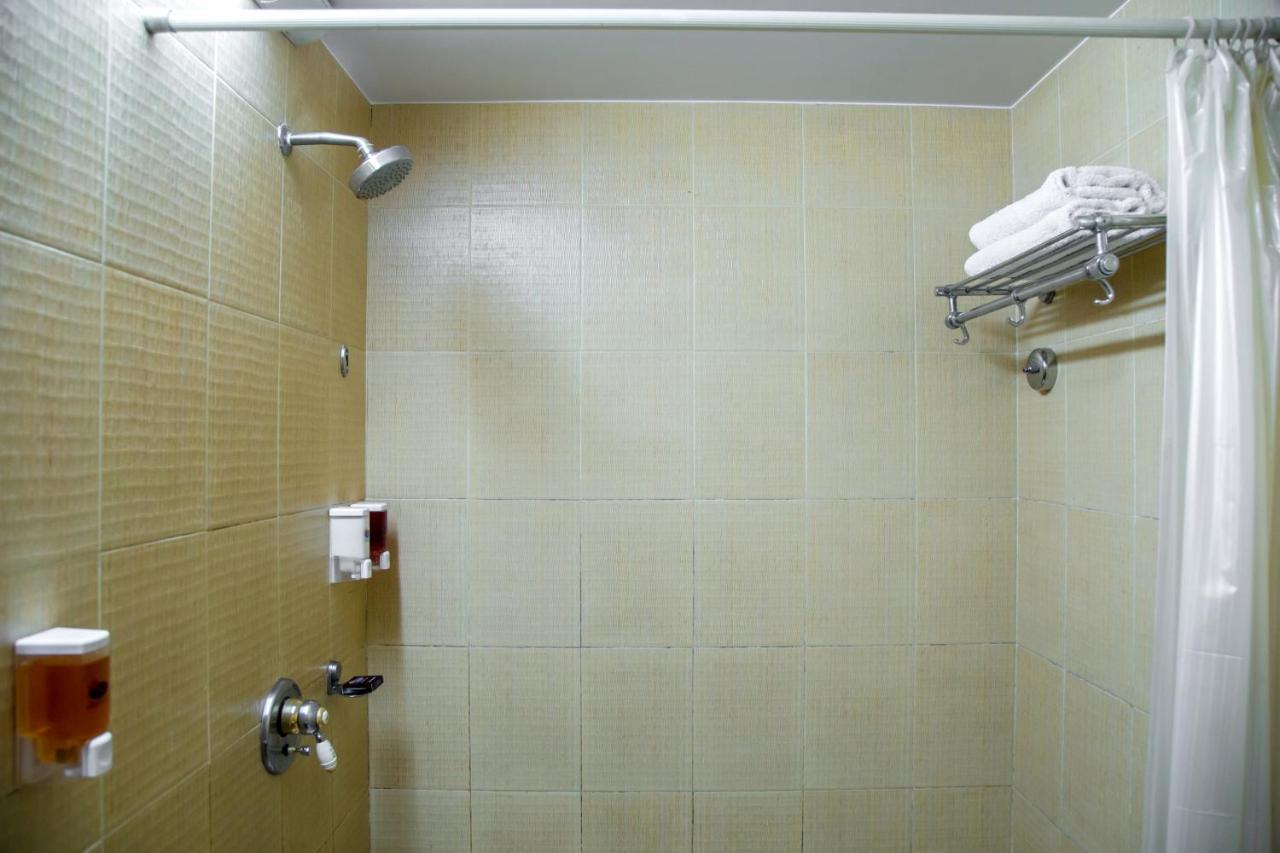 Hotel Tip Top Plaza Thane Dış mekan fotoğraf