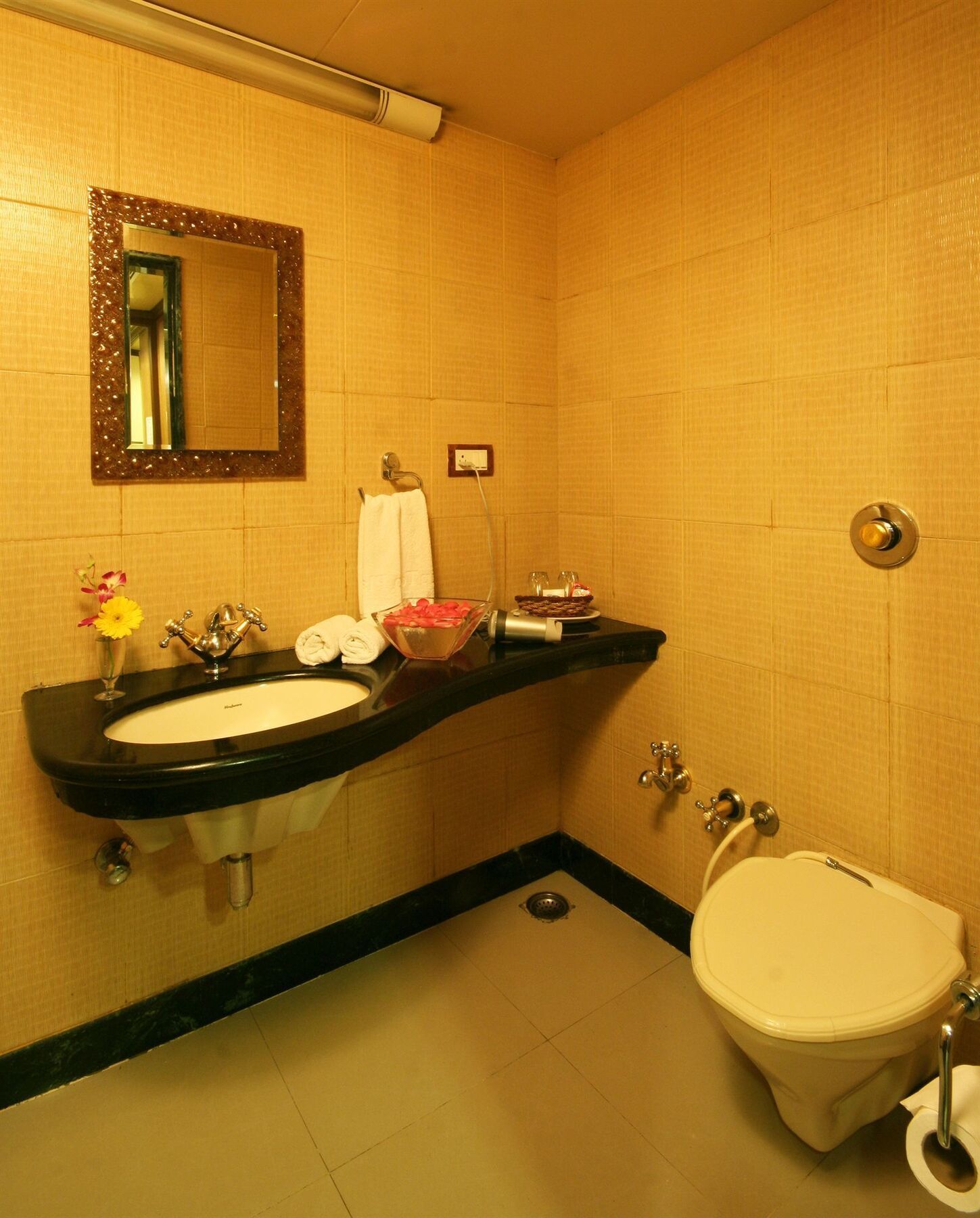 Hotel Tip Top Plaza Thane Dış mekan fotoğraf